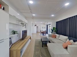 3 Schlafzimmer Wohnung zu verkaufen im Family Condominium, Sam Sen Nai, Phaya Thai