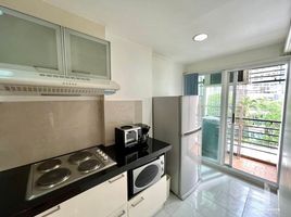 2 Bedroom Apartment for rent at Lumpini Suite Sukhumvit 41, Khlong Tan Nuea