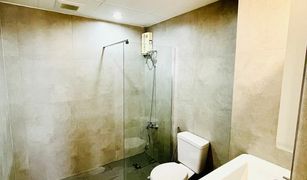 2 Bedrooms Condo for sale in Khlong Tan Nuea, Bangkok Top View Tower