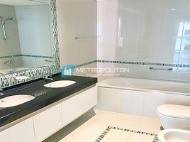 1 Bedroom Apartment for sale at Damac Heights at Dubai Marina, Marina Gate, Dubai Marina, Dubai