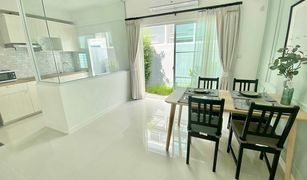 3 Bedrooms Townhouse for sale in Dokmai, Bangkok Indy Bangna Ramkhaemhaeng 2