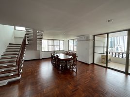 4 Schlafzimmer Appartement zu vermieten im Sriratana Mansion 1, Khlong Toei
