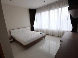 2 Bedroom Apartment for rent at The Emporio Place, Khlong Tan