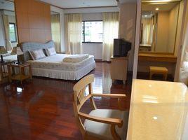 1 Schlafzimmer Wohnung zu vermieten im S.R. Place, Khlong Tan Nuea