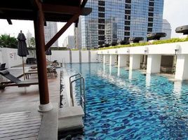 2 спален Кондо в аренду в Athenee Residence, Lumphini