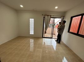 2 Bedroom Townhouse for sale in Krabi, Mueang Krabi, Krabi