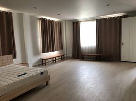 3 Schlafzimmer Haus zu verkaufen in Thon Buri, Bangkok, Talat Phlu