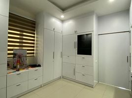 6 Bedroom House for sale at Im Amphorn 2 Village , Bang Chueak Nang, Taling Chan, Bangkok