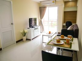 1 Schlafzimmer Wohnung zu vermieten im Charming Resident Sukhumvit 22, Khlong Toei