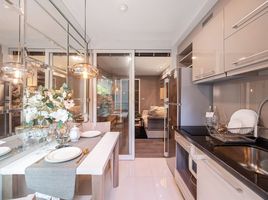 1 Bedroom Condo for sale at The Crest Sukhumvit 49, Khlong Tan Nuea