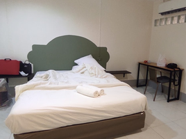 10 Bedroom Hotel for sale at City Inn, Mak Khaeng