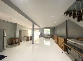 4 Schlafzimmer Villa zu verkaufen im Baan Ruam Chit 22, Khlong Toei