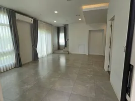 4 Bedroom House for rent at Mantana Bangna - Wongwaen, Dokmai, Prawet, Bangkok, Thailand