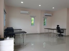 100 SqM Office for rent in Tha Krachap, Nakhon Chai Si, Tha Krachap