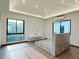 4 Bedroom House for sale at Setthasiri Charan-Pinklao 2, Bang Khun Si, Bangkok Noi, Bangkok, Thailand