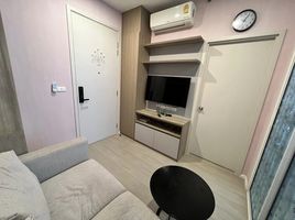 1 спален Кондо в аренду в De LAPIS Charan 81, Bang Ao