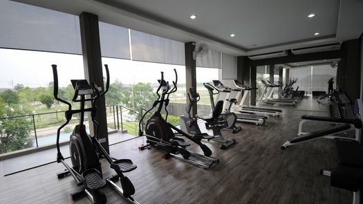 Фото 1 of the Communal Gym at Ploenchit Collina