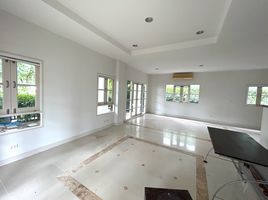 3 Bedroom Villa for sale at Setthasiri Wongwaen-Ramindra, Bang Chan, Khlong Sam Wa