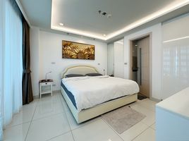 1 Bedroom Apartment for sale at Wongamat Tower, Na Kluea, Pattaya, Chon Buri, Thailand