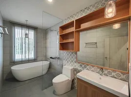 6 спален Вилла for sale in San Na Meng, Сан Саи, San Na Meng