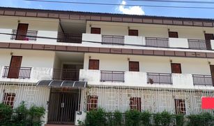 Surasak, ပတ္တရား Chabusuk Apartment တွင် 20 အိပ်ခန်းများ တိုက်ခန်း ရောင်းရန်အတွက်