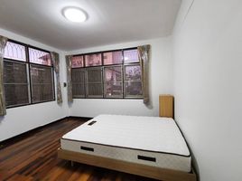 2 Schlafzimmer Villa zu vermieten in Bangkok, Huai Khwang, Huai Khwang, Bangkok