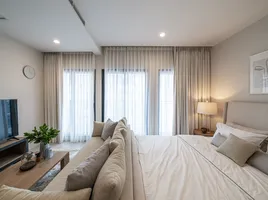 Studio Wohnung zu verkaufen im Noble Ploenchit, Lumphini, Pathum Wan, Bangkok
