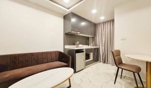 1 Bedroom Condo for sale in Nong Prue, Pattaya Arcadia Center Suites