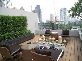 2 Schlafzimmer Appartement zu vermieten im The Address Sukhumvit 61, Khlong Tan Nuea