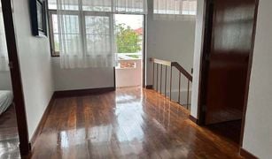 ขายบ้านเดี่ยว 4 ห้องนอน ใน บางจาก, กรุงเทพมหานคร 