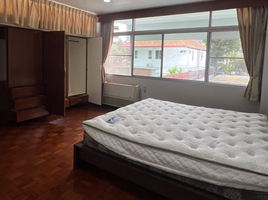 2 Bedroom Apartment for rent at Imperial Gardens, Khlong Toei Nuea