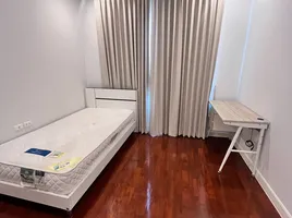 3 Bedroom Apartment for rent at Siri Residence , Khlong Tan