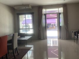 4 Bedroom Townhouse for rent at Leon Sukhumvit 62, Bang Chak, Phra Khanong