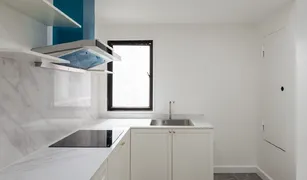 3 Bedrooms Condo for sale in Khlong Toei Nuea, Bangkok Prestige Towers