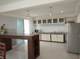 3 Bedroom Villa for rent in Petcharavej Hospital, Bang Kapi, Khlong Tan Nuea
