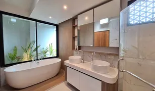 ขายวิลล่า 3 ห้องนอน ใน ราไวย์, ภูเก็ต 