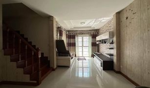 3 Bedrooms Townhouse for sale in Khlong Maduea, Samut Sakhon Wandee 2