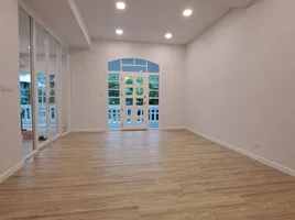 3 Bedroom House for rent at Prompak Gardens, Khlong Tan Nuea