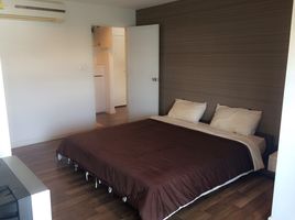 2 Bedroom Condo for rent at The Room Sukhumvit 40, Phra Khanong