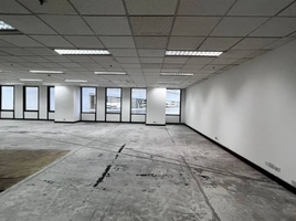 243.43 m² Office for rent at Two Pacific Place, Khlong Toei