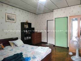 2 Schlafzimmer Reihenhaus zu verkaufen im Baan Sena Villa 84, Khlong Chan