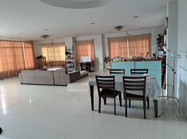 5 Bedroom House for rent at Phloenjai 2, Noen Phra