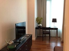 2 Schlafzimmer Appartement zu vermieten im Q Langsuan, Lumphini