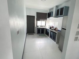 3 Bedroom House for sale in Mabprachan Lake, Pong, Pong