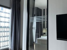 1 Schlafzimmer Wohnung zu verkaufen im Noble Remix, Khlong Tan