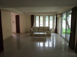 3 Bedroom House for rent in Petcharavej Hospital, Bang Kapi, Khlong Tan Nuea