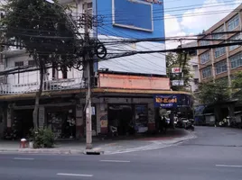 3 Schlafzimmer Shophaus zu verkaufen in Pom Prap Sattru Phai, Bangkok, Wat Thepsirin