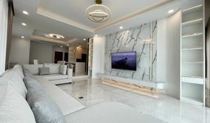 4 Schlafzimmern Villa zu verkaufen in Si Sunthon, Phuket Permsap Villa