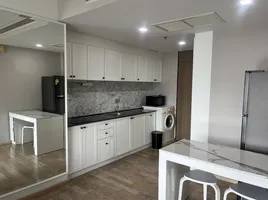 1 Bedroom Condo for rent at Noble Remix, Khlong Tan
