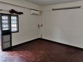 4 спален Таунхаус for rent in Tawanna Market, Khlong Chan, 